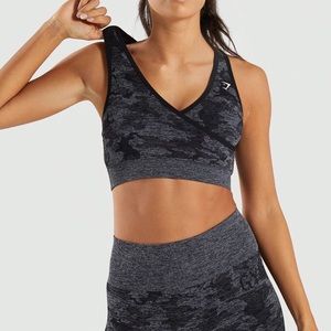 Gymshark Camo Sports Bra in XS NWOT